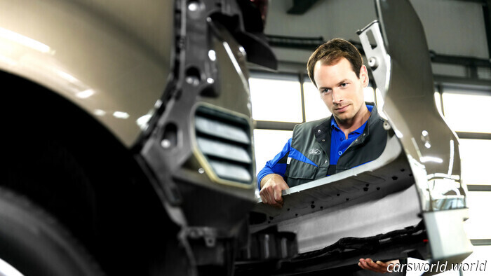 Ford recortó drásticamente los precios de las piezas para autos antiguos, pero excluyó a los conductores estadounidenses | Carscoops